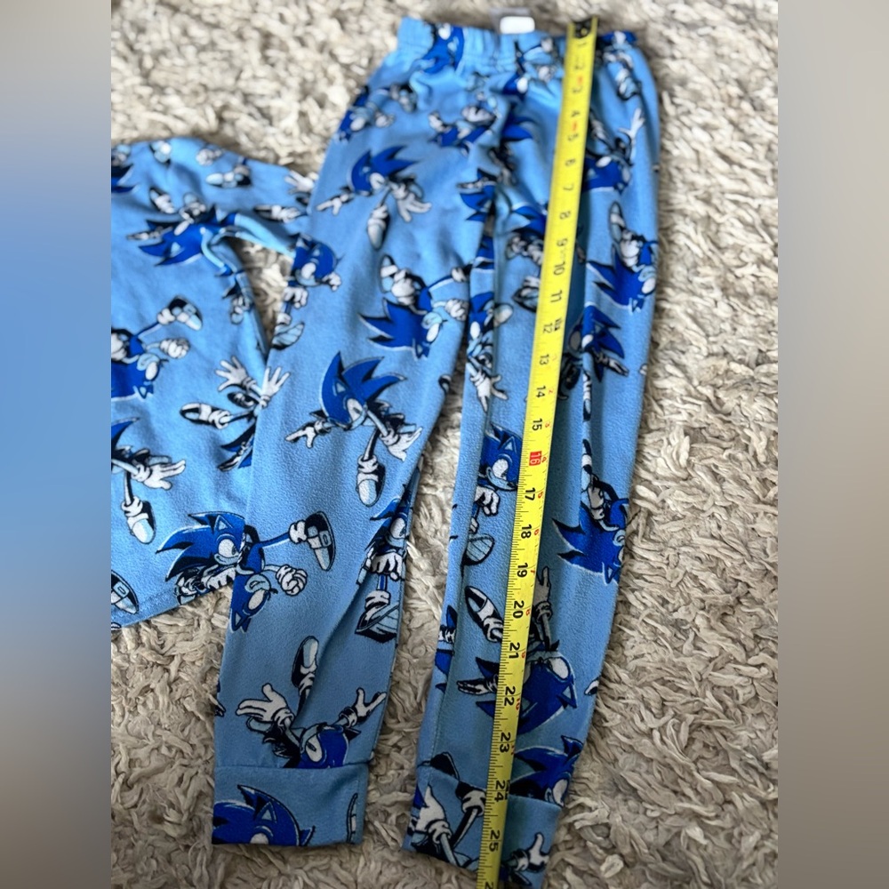 Blue Sonic the Hedgehog Pajama Set Size 6 - Picture 4 of 9